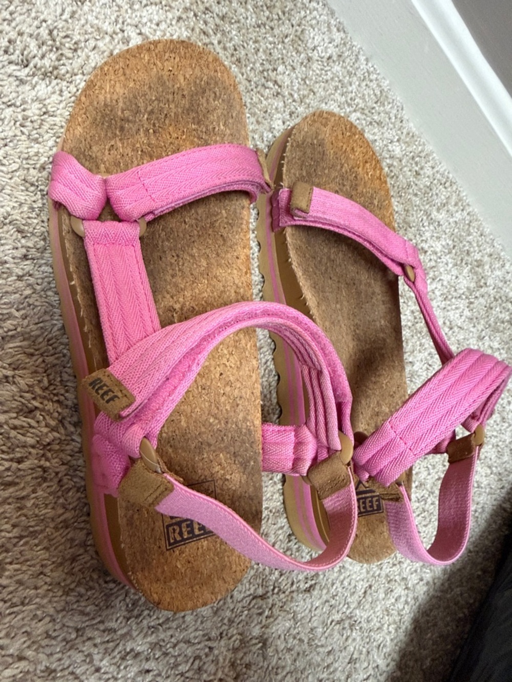 Reef Cushion Rem Hi Pink Sandals - Picture 6 of 7